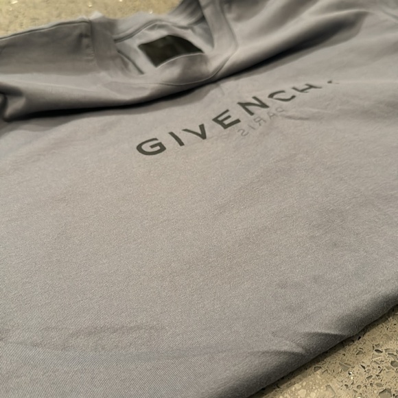 Givenchy Paris Gray T- Shirt - Picture 2 of 4